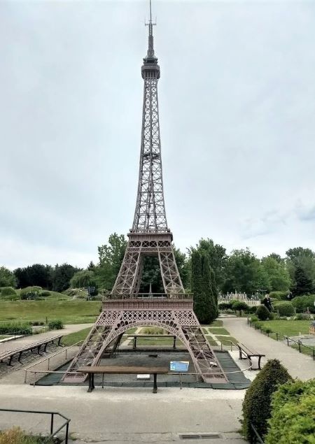 La Tour Eiffel miniature