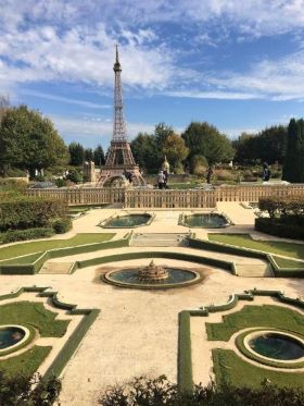 Le château de Versailles miniature