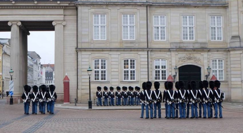 Amalienborg Slot - la relève de la garde