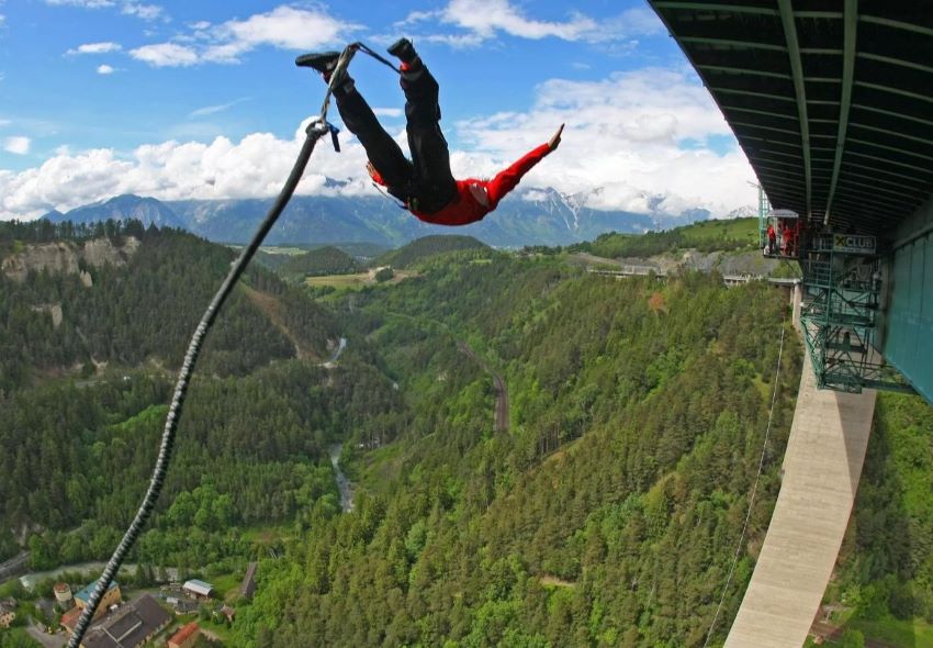 Europabrücke - saut à l’élastique de 192 mètres - Autriche