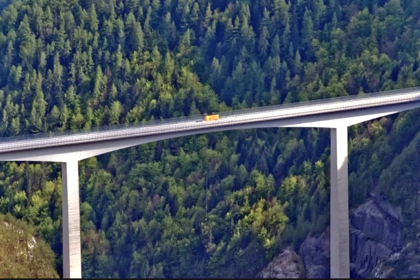 Le pont Valgàdena - Italie