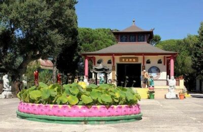 Pagodes En France Que faire à Fréjus ? | Le top 8 des meilleurs activités estivales