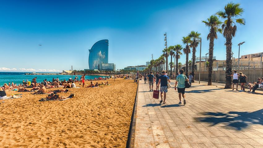 Quartier la Barceloneta - plage et hôtels pas cher où loger