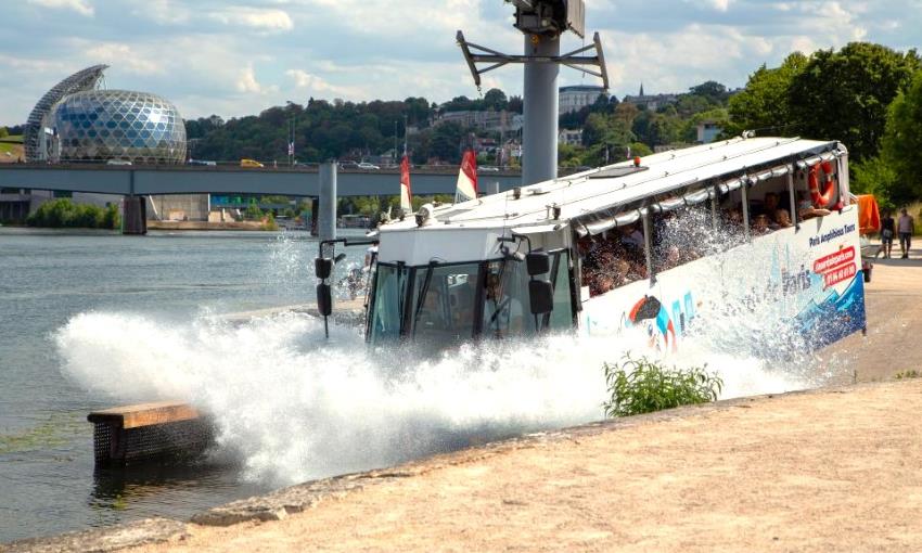 bus amphibie dans la Seine - visite insolite Paris